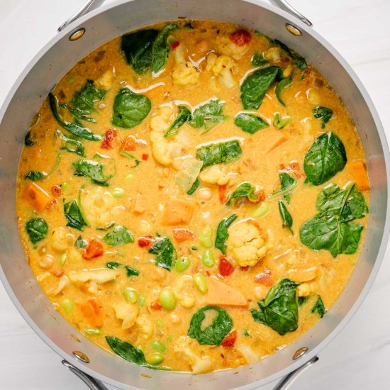 Cauliflower Chickpea Curry