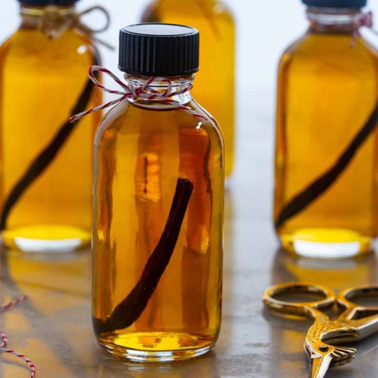 Homemade Vanilla Extract