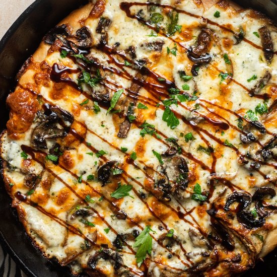 White Mushroom Pizza