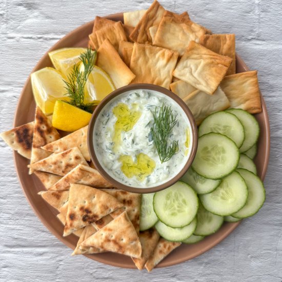 Easy Greek Tzatziki Dip