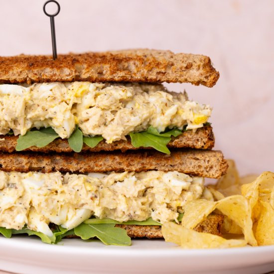 5-Minute Tuna and Egg Salad Sandwich