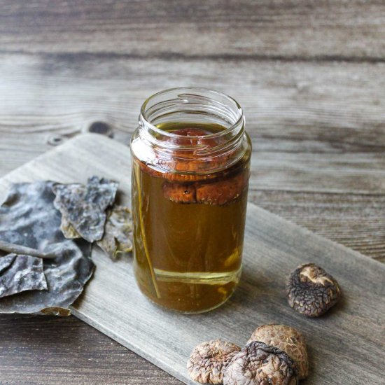 Vegan Dashi Broth -Shiitake & Kombu