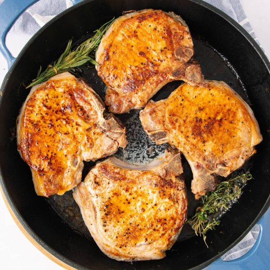 Quick and Juicy Cast Iron Pork Chop