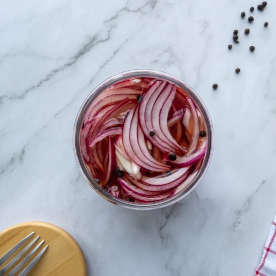 Easy Pickled Red Onions!