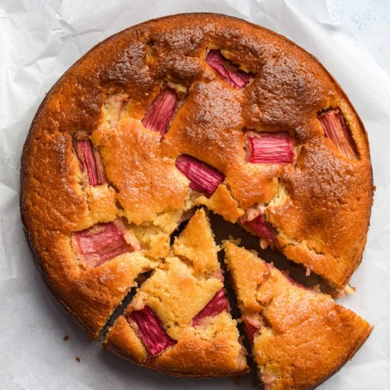Rhubarb and White Chocolate Cake