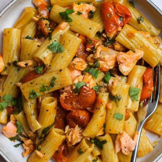 Butter Roasted Salmon Pasta