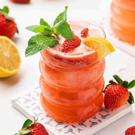 Strawberry Lemonade Mocktail