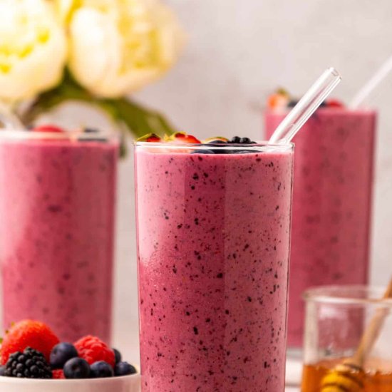 Berry Kefir Smoothie