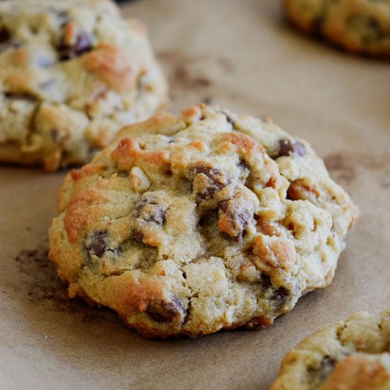Levain Bakery Chocolate Chip Cookie