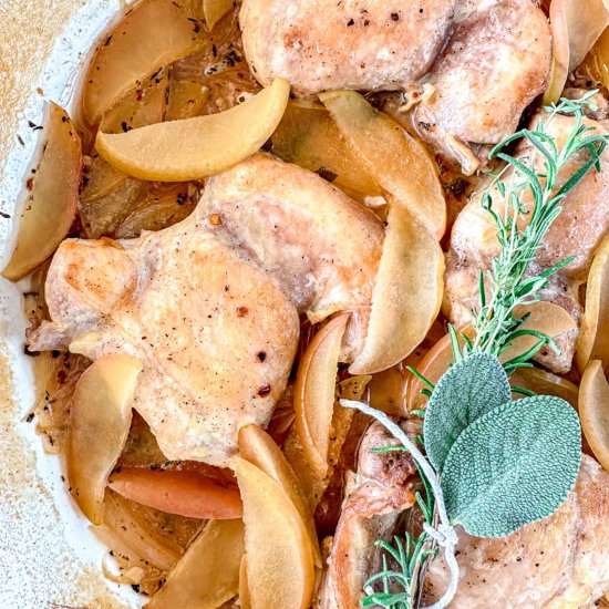 Apple Cider Braised Chicken Thighs