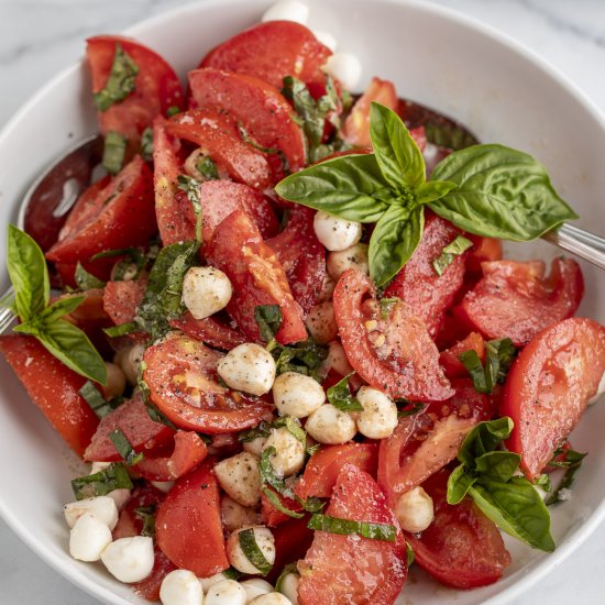 Tomato Basil Salad