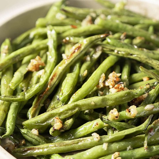 Garlic Roasted Green Beans
