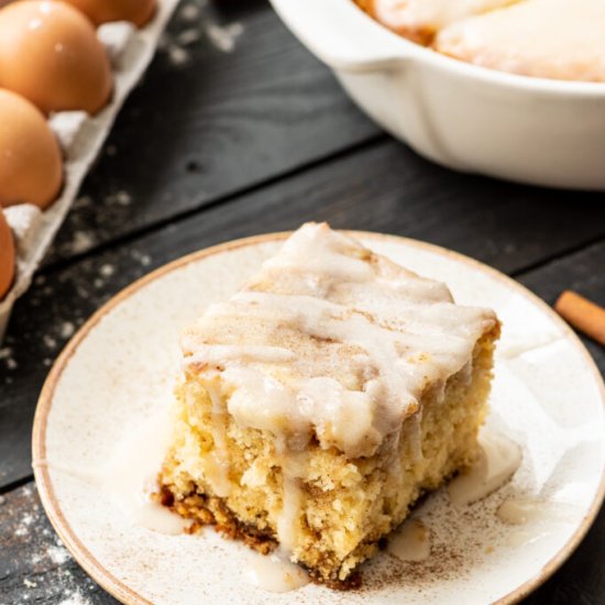Cinnamon Roll Cake