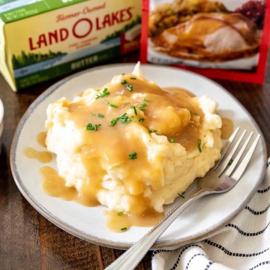Easy Mashed Potatoes and Gravy