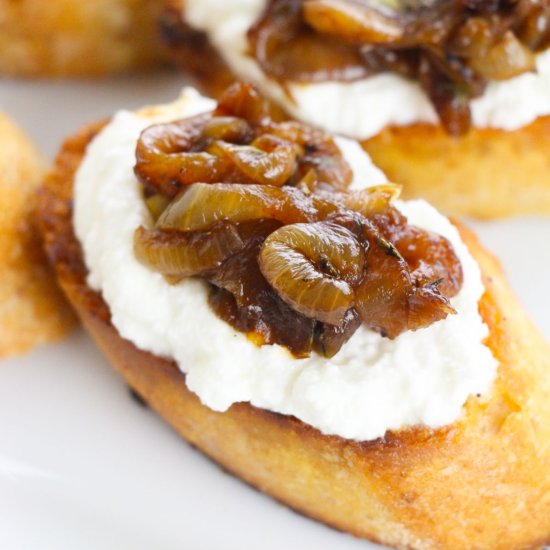 Caramelized Onion and Goat Cheese Bites