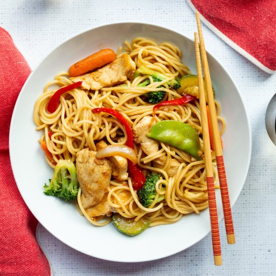 Chicken and Vegetable Lo Mein