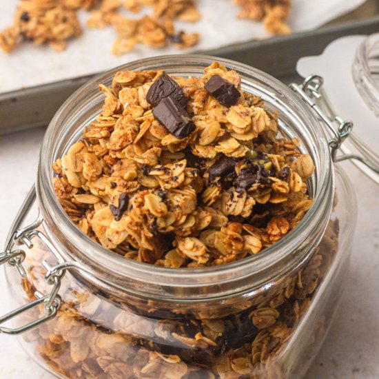 Dark Chocolate Chunk Granola