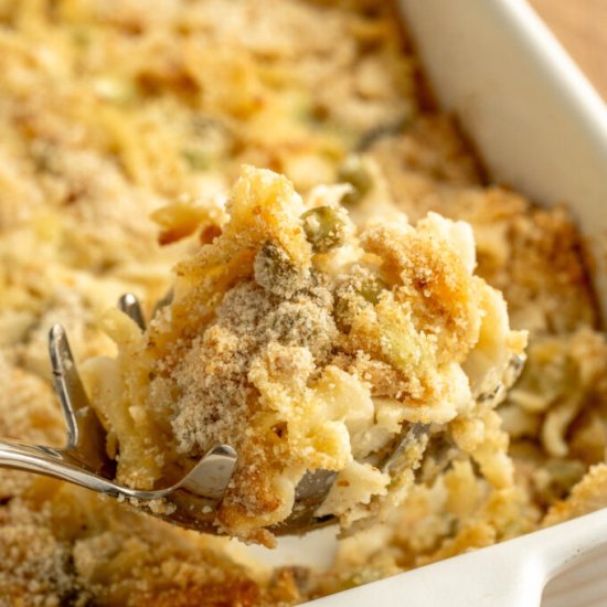 Old-Fashioned Tuna Noodle Casserole