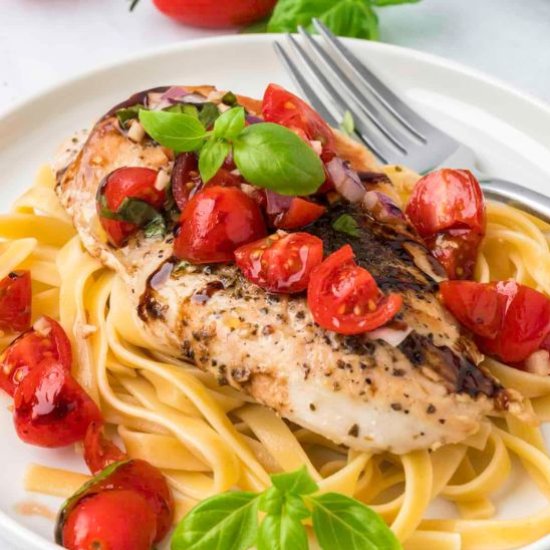 Easy Bruschetta Chicken Skillet
