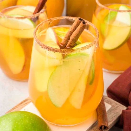 Fall Apple Cider Sangria
