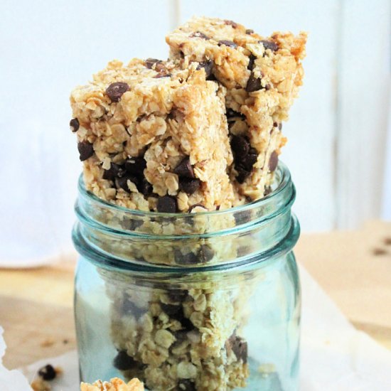 Baked Chocolate Chip Granola Bars