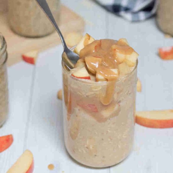 Caramel Apple Overnight Oats