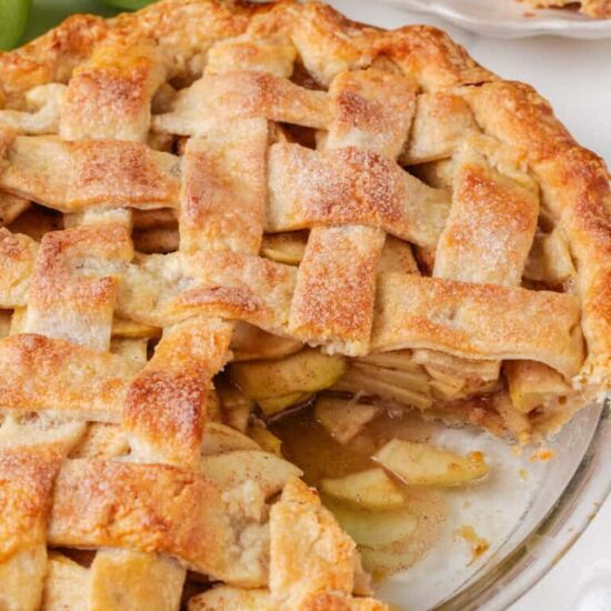 Classic Homemade Apple Pie