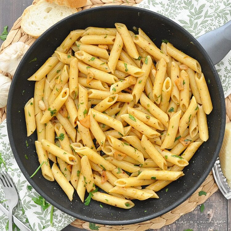 The Humble Spanish Garlic Pasta