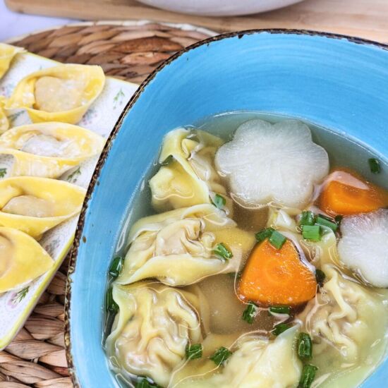 Easy Homemade Wonton Soup