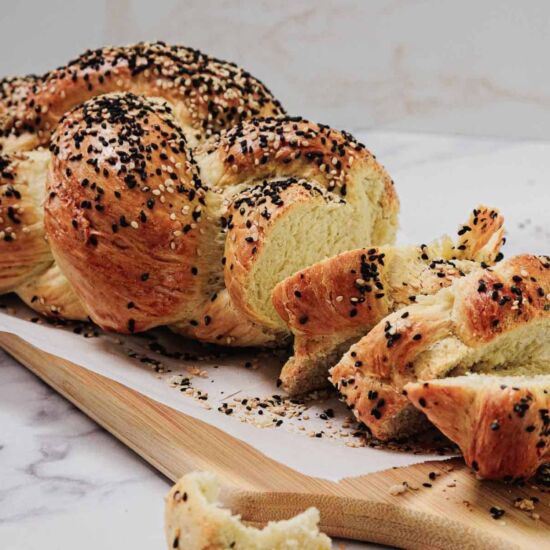 Easy No-Egg Challah Bread Recipe