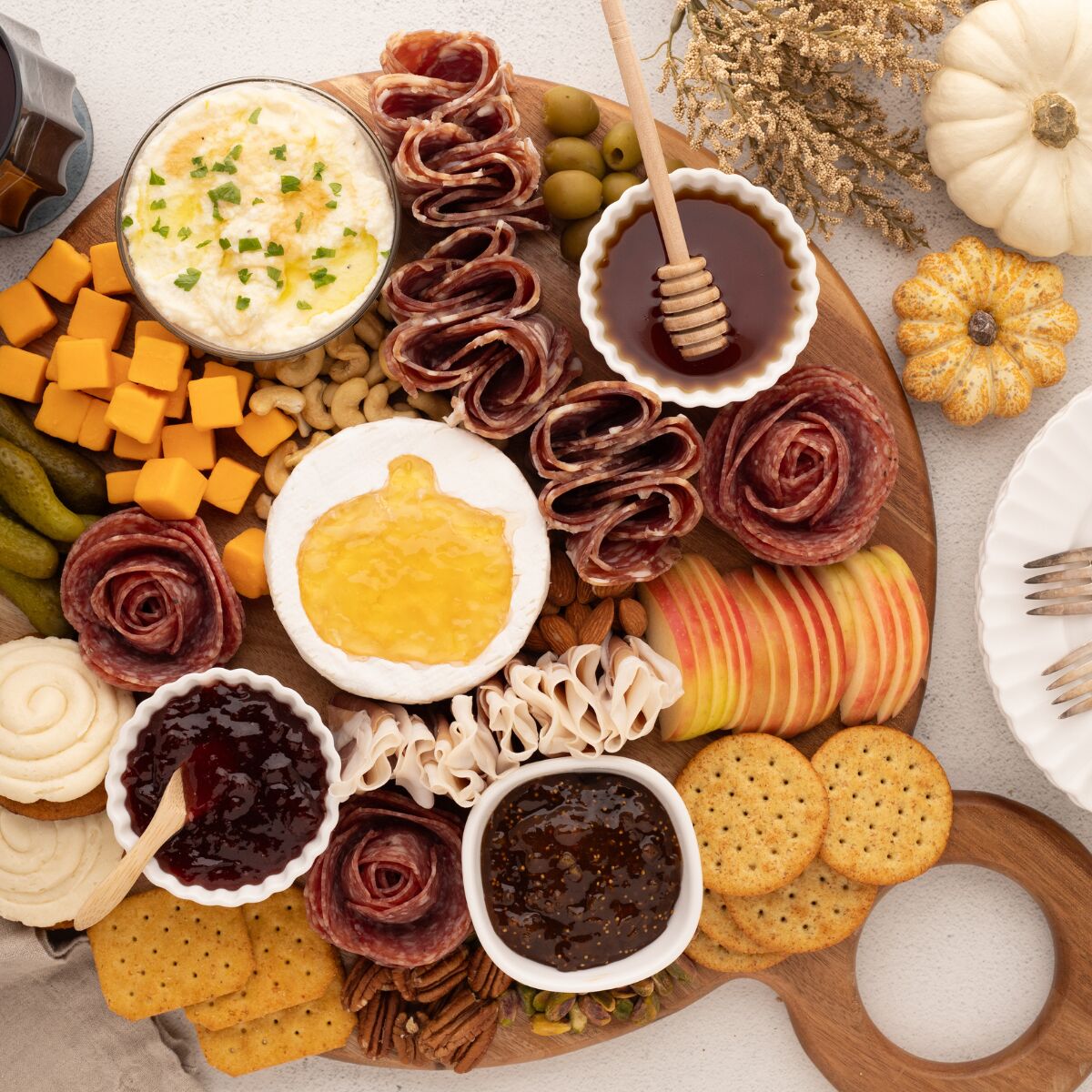 An Easy Fall Charcuterie Board