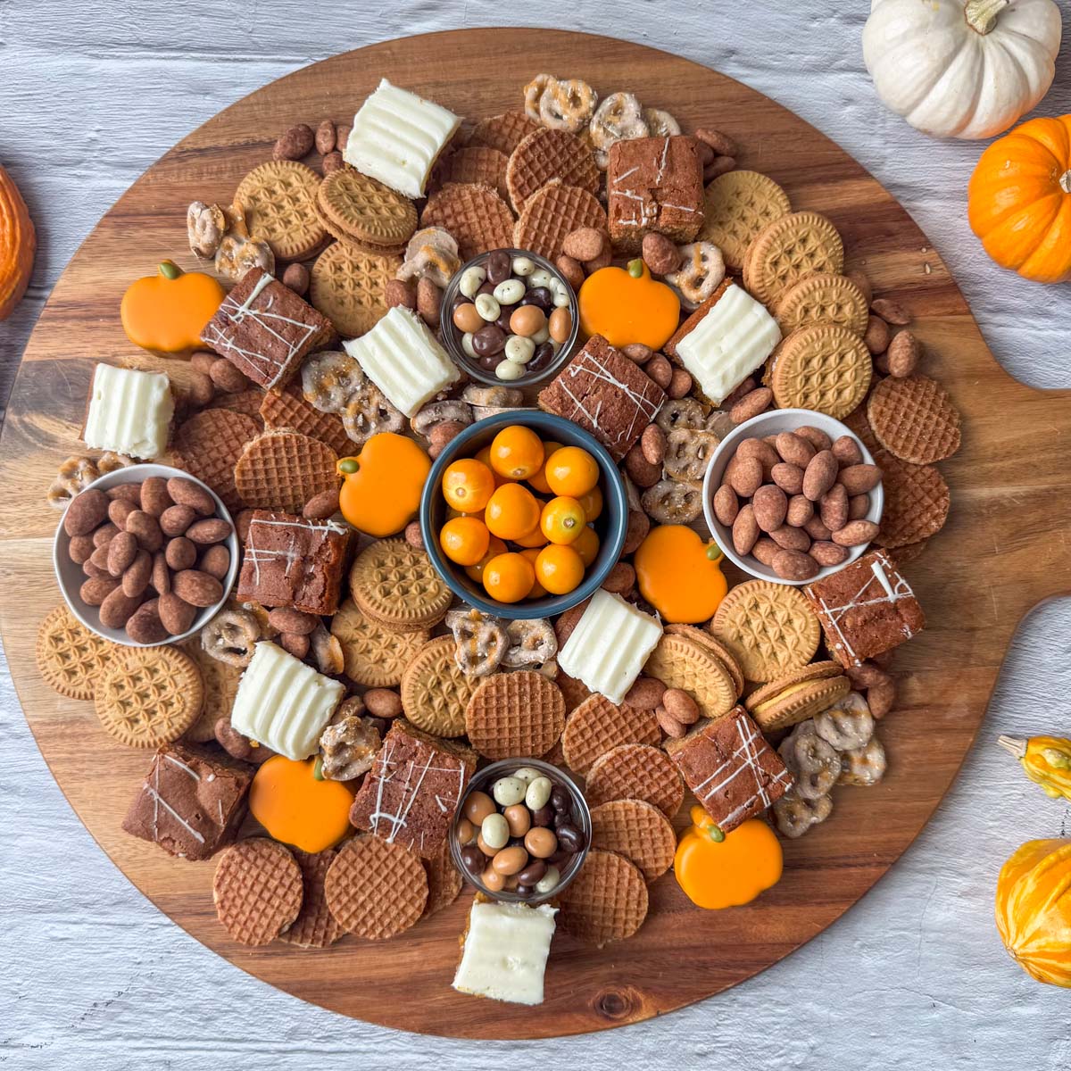Easy Fall Dessert Charcuterie Board