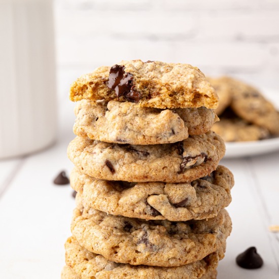 Hearty Chocolate Chip Cookies