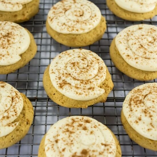 Crumbl Caramel-Pumpkin Cookies
