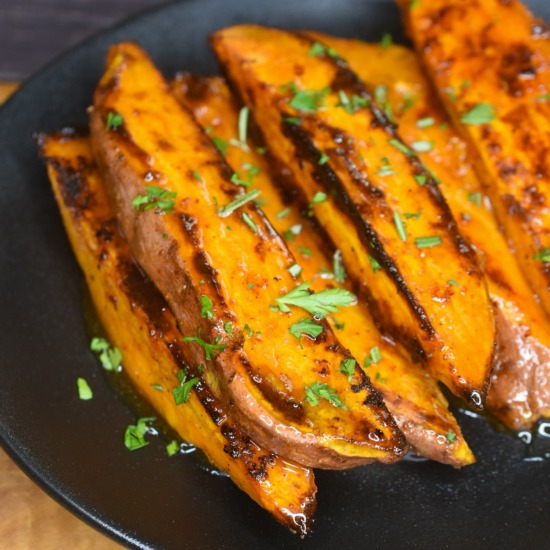 Hot Honey Sweet Potato Wedges