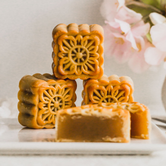 Mini Cantonese-Style Mooncakes