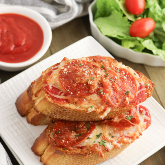 Air Fryer Garlic Bread Pizza