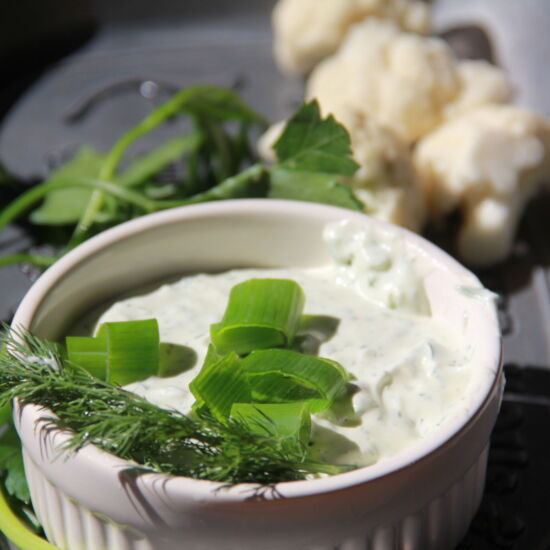Creamy Green Herb Dip