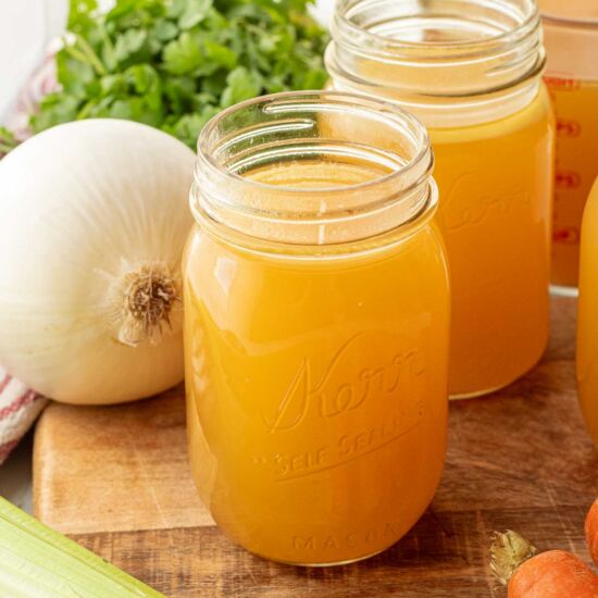 Instant Pot Chicken Bone Broth