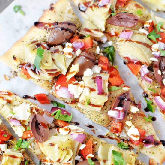 Mediterranean Flatbread Pizza
