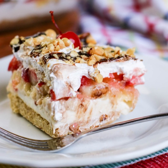 Easy No Bake Banana Split Cake