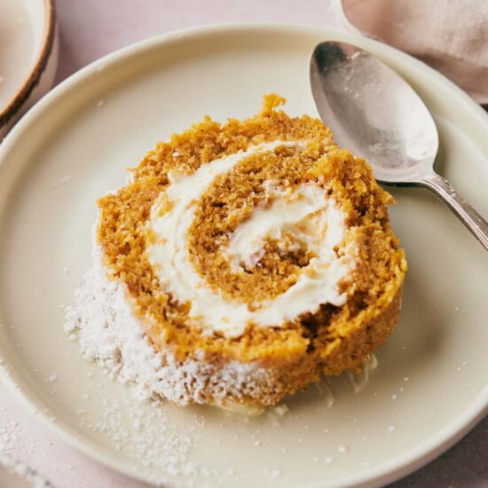Easy Pumpkin Roll with Cream Cheese