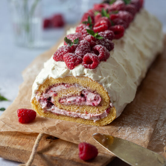 Raspberry Swiss Roll Cake