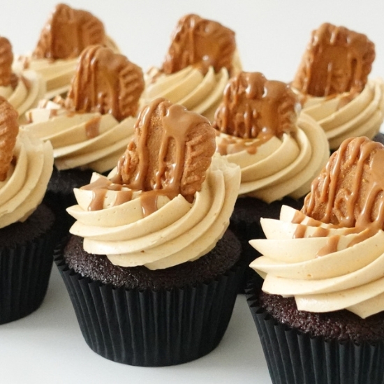 Chocolate Cupcakes with Biscoff