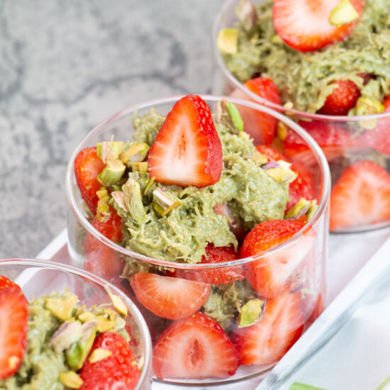 Dubai Strawberry Cups