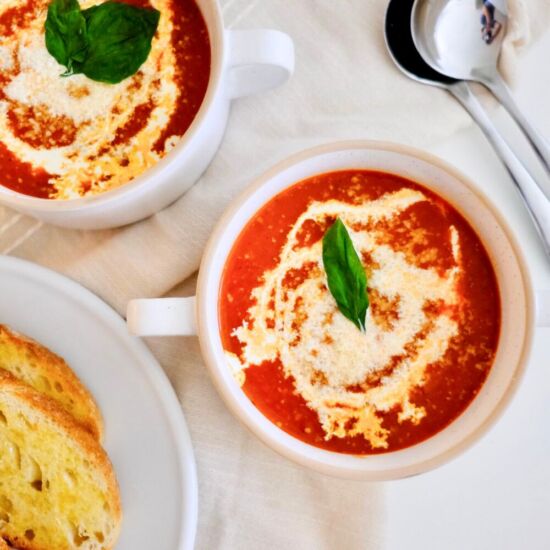 Easy Roasted Tomato Vegetable Soup