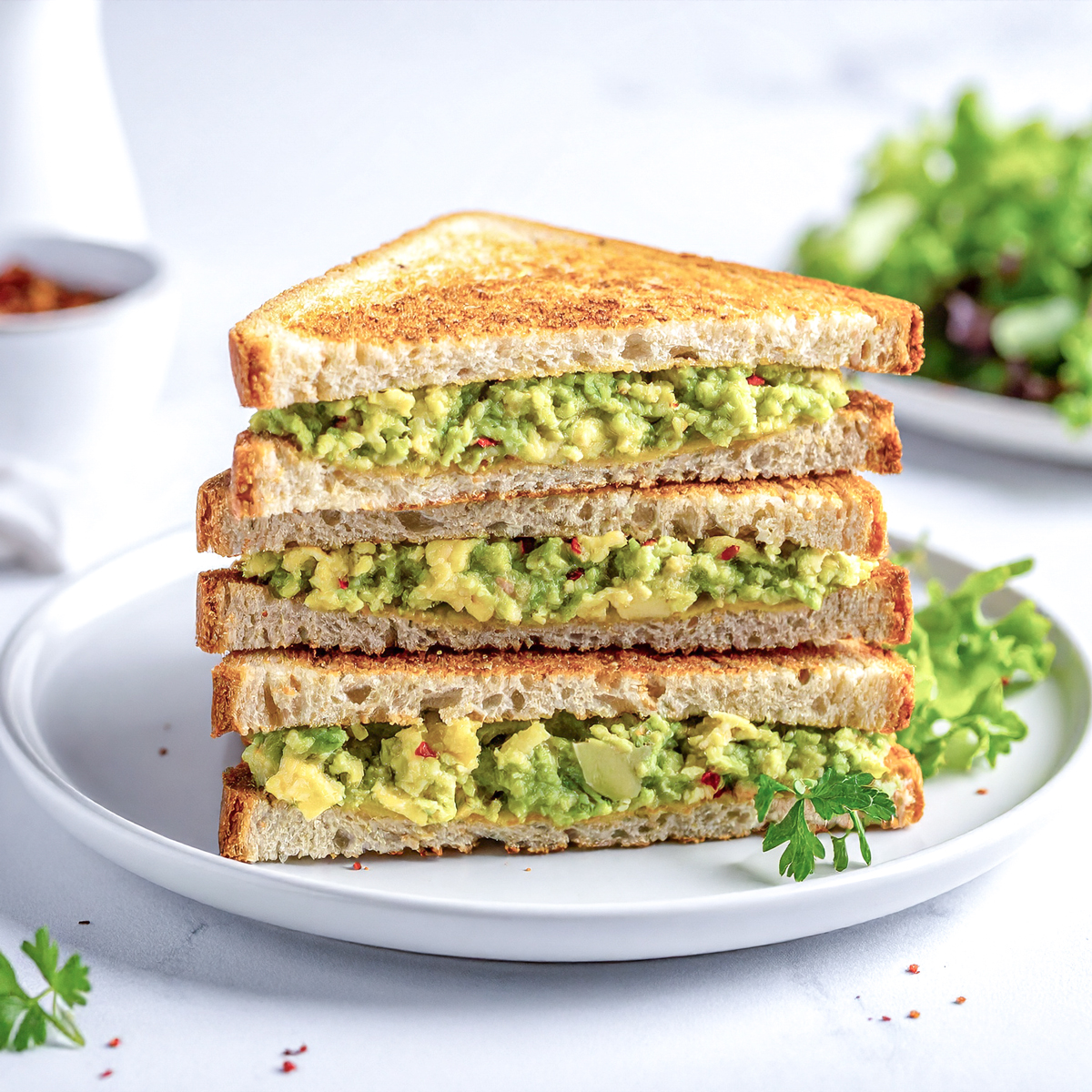 Easy Avocado Boiled Egg Sandwich