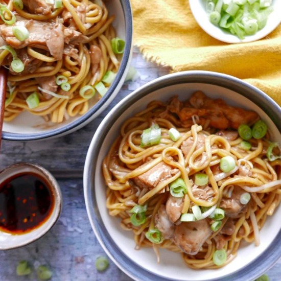 Crockpot Chinese Chicken Chow Mein