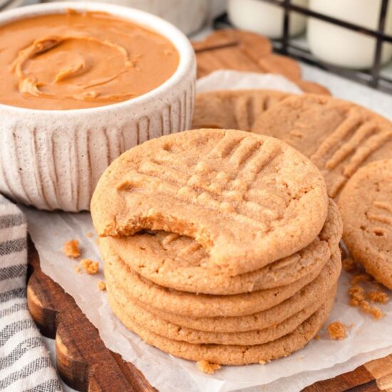 4 Ingredient Peanut Butter Cookies