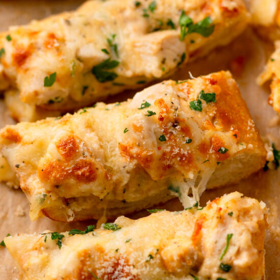 Chicken Alfredo Garlic Bread